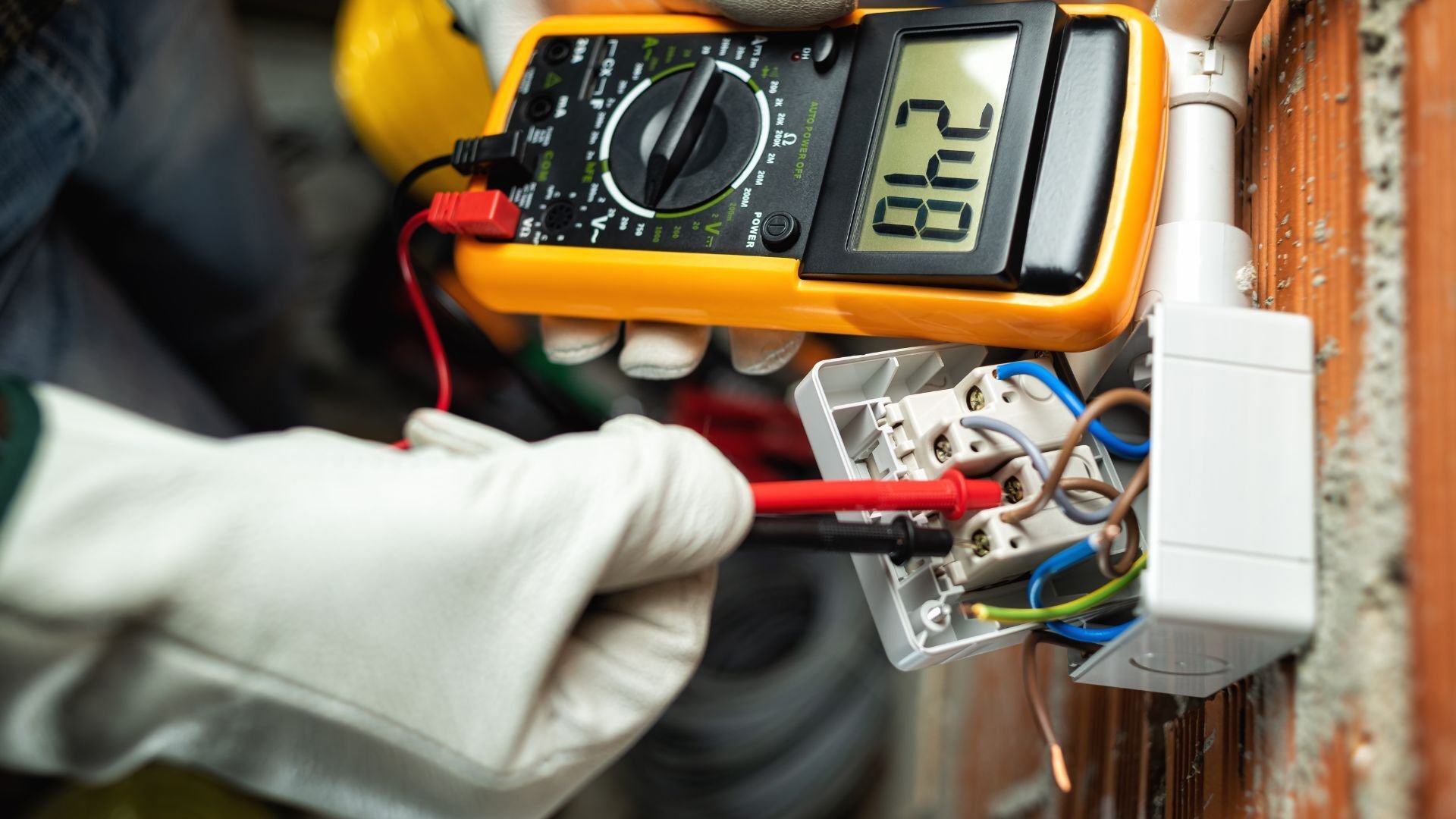 electrical-fault-testing-multimeter-melbourne-electrician